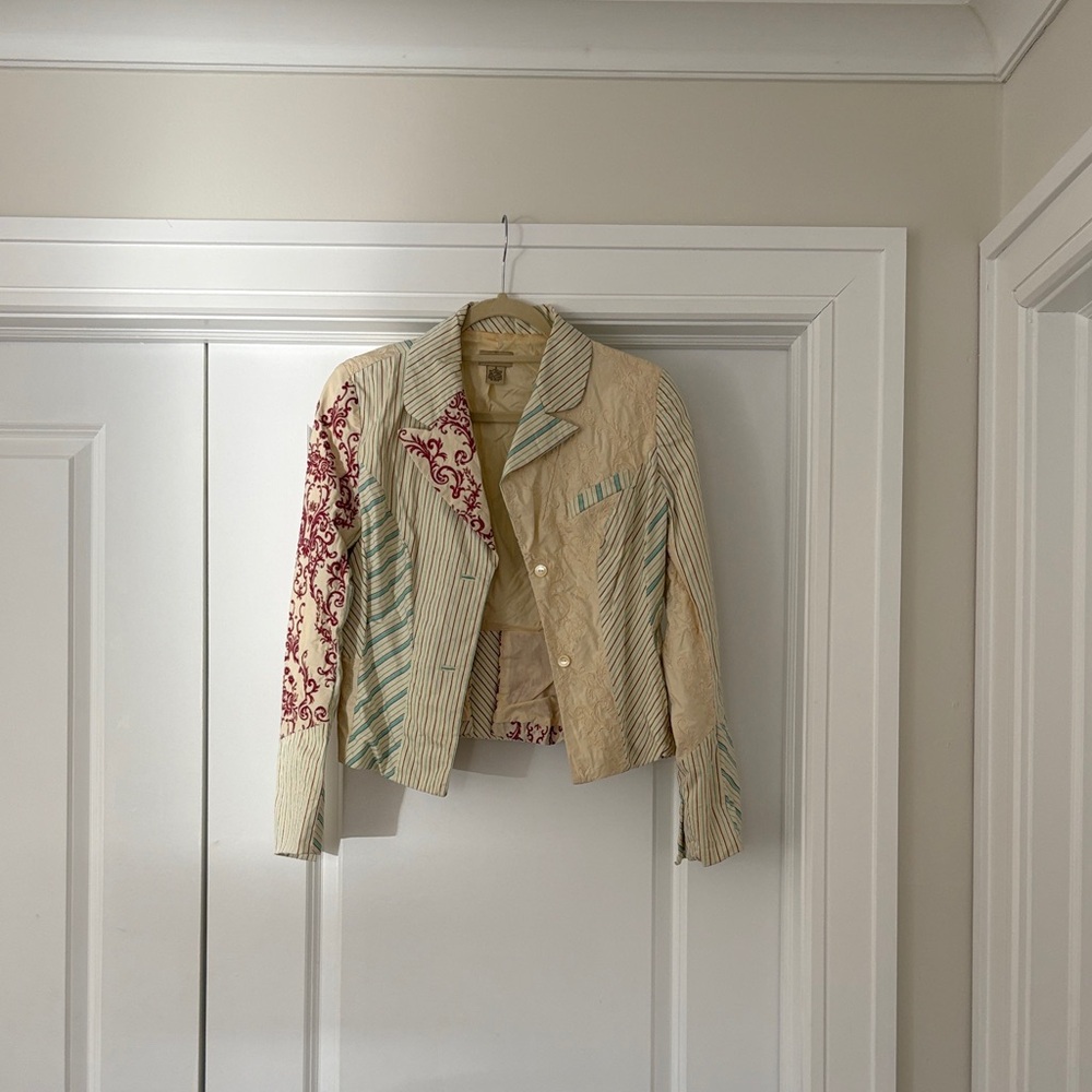 Elevenses Beige and Red Patterned Blazer
